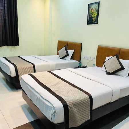 Jmc Hotel Lavish Akolia Екстер'єр фото