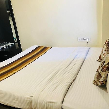Jmc Hotel Lavish Akolia Екстер'єр фото