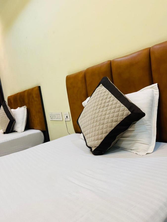 Jmc Hotel Lavish Akolia Екстер'єр фото