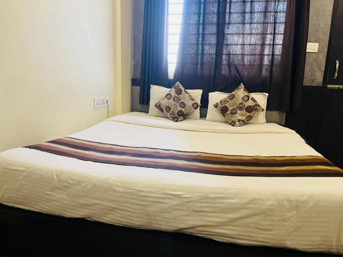 Jmc Hotel Lavish Akolia Екстер'єр фото