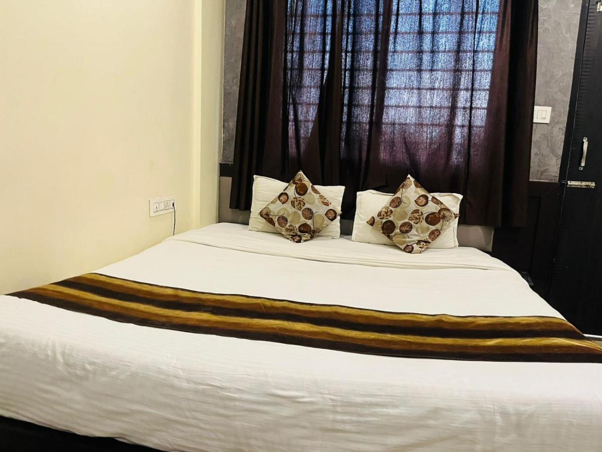 Jmc Hotel Lavish Akolia Екстер'єр фото