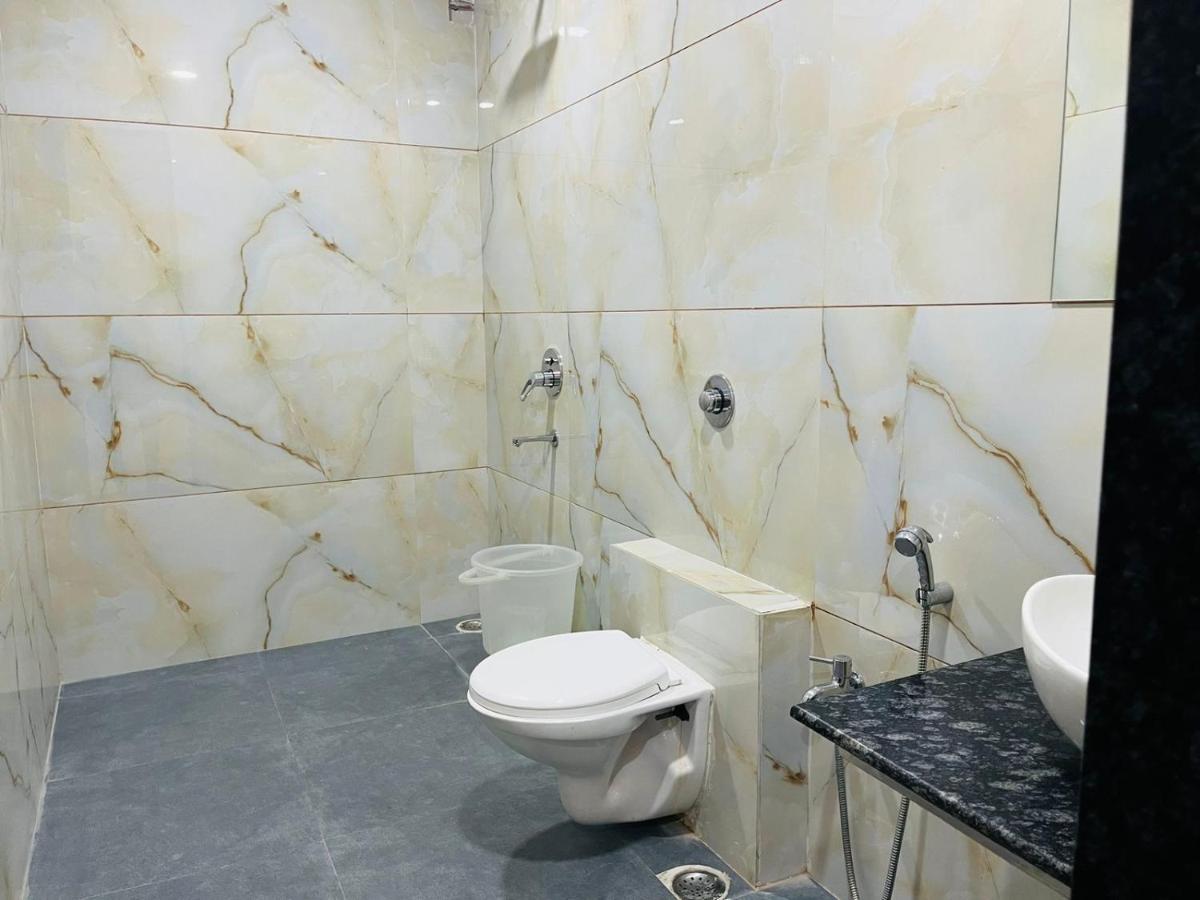 Jmc Hotel Lavish Akolia Екстер'єр фото